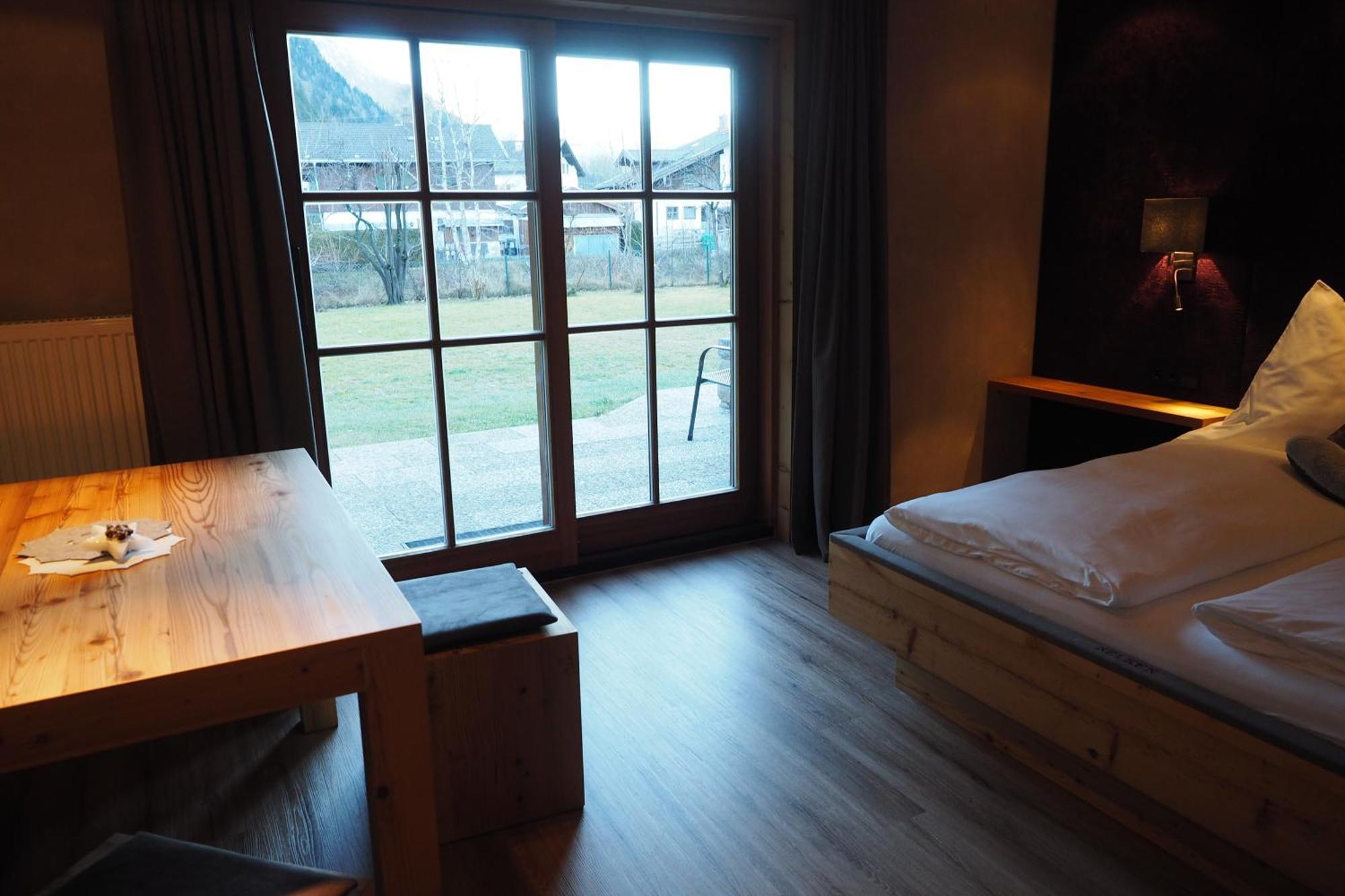 Gaestehaus Edlhuber Mittenwald Room photo